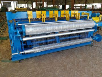 High Efficiency Chicken Mesh Machine , Wire Mesh Fencing Machine For Agriculture