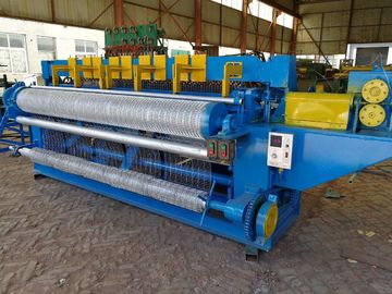 High Efficiency Chicken Mesh Machine , Wire Mesh Fencing Machine For Agriculture